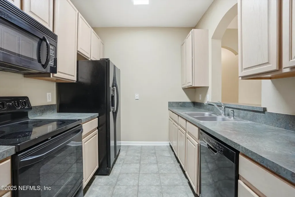 10550 Baymeadows Road Jacksonville FL 32256