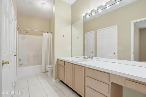10550 Baymeadows Road Jacksonville FL 32256