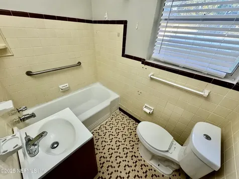 1157 Gunka Road Jacksonville FL 32216