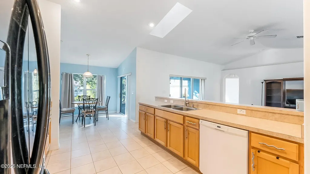 8 White Hurst Lane Palm Coast FL 32164