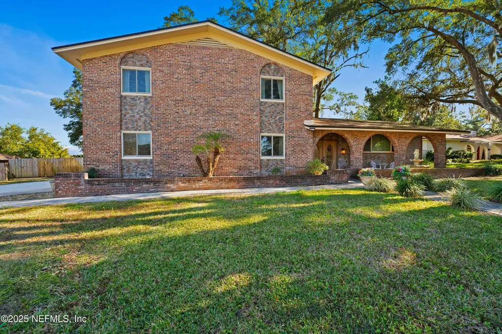 3511 Hermitage Road E Jacksonville FL 32277