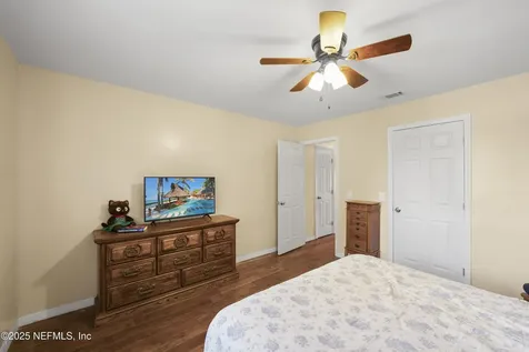 3511 Hermitage Road E Jacksonville FL 32277