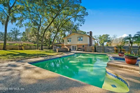3511 Hermitage Road E Jacksonville FL 32277