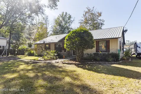 107 Church Lake Drive Interlachen FL 32148