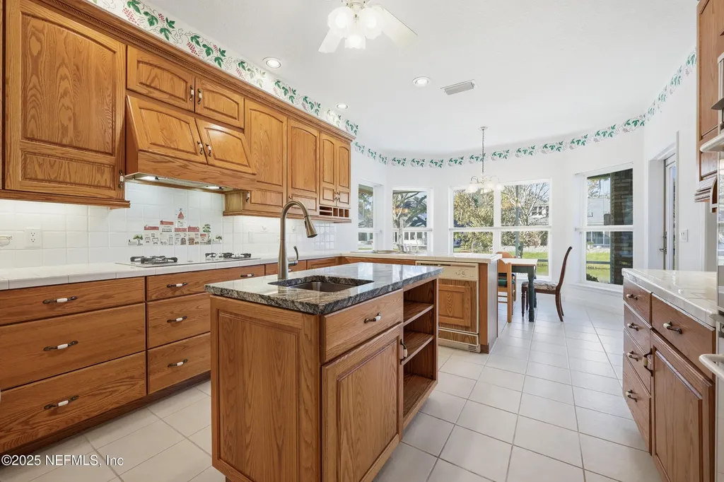 2332 Fiddlers Lane Atlantic Beach FL 32233