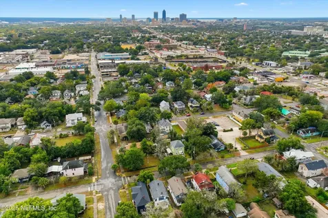 135 E 17th Street Jacksonville FL 32206
