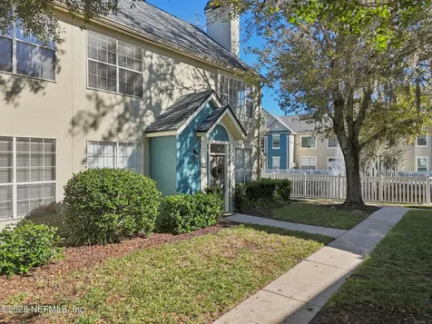 13700 Richmond Park Drive N Jacksonville FL 32224