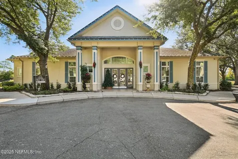 13700 Richmond Park Drive N Jacksonville FL 32224