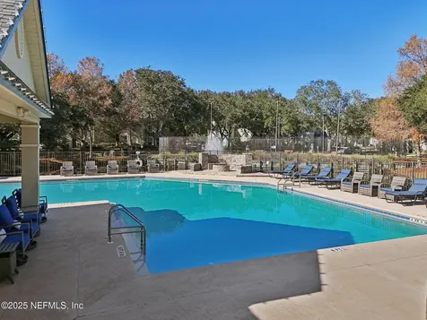 13700 Richmond Park Drive N Jacksonville FL 32224