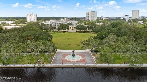 2203 College Street Jacksonville FL 32205