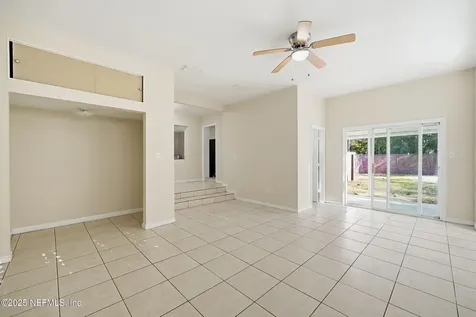 1995 E Burkholder Circle Jacksonville FL 32216