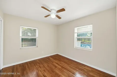 1995 E Burkholder Circle Jacksonville FL 32216
