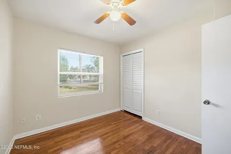 1995 E Burkholder Circle Jacksonville FL 32216
