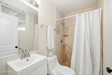 1995 E Burkholder Circle Jacksonville FL 32216