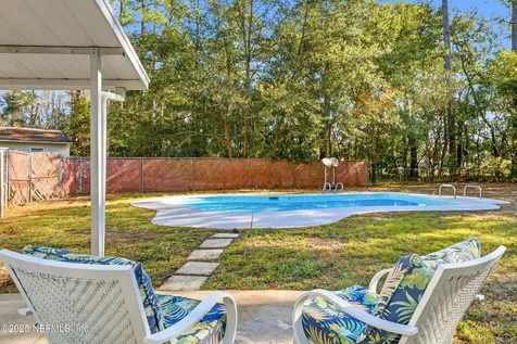 1995 E Burkholder Circle Jacksonville FL 32216