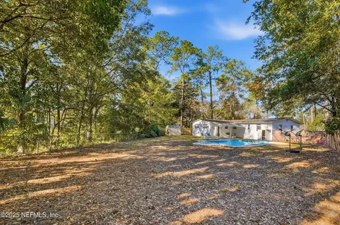 1995 E Burkholder Circle Jacksonville FL 32216