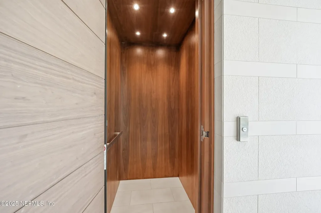 2498/2500 S Fletcher Avenue Fernandina Beach FL 32034