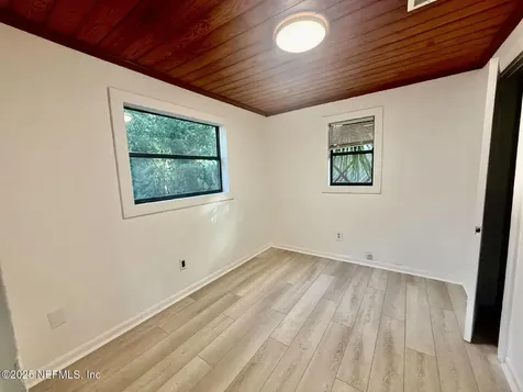 1077 Willow Branch Avenue Jacksonville FL 32205