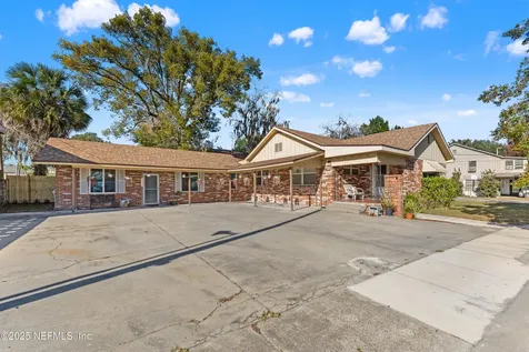 34 N College Street Macclenny FL 32063