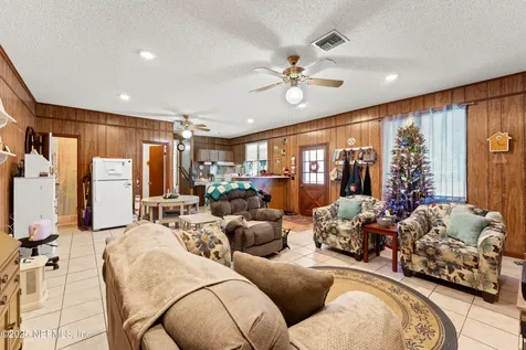 34 N College Street Macclenny FL 32063