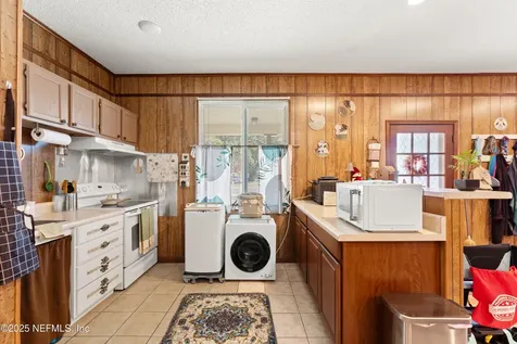 34 N College Street Macclenny FL 32063