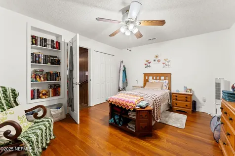 34 N College Street Macclenny FL 32063