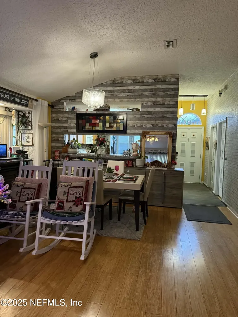 6881 Morse Oaks Drive Jacksonville FL 32244