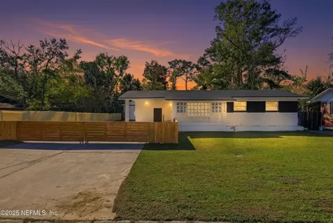 8628 Blarney Stone Court Jacksonville FL 32216