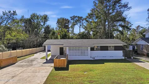 8628 Blarney Stone Court Jacksonville FL 32216