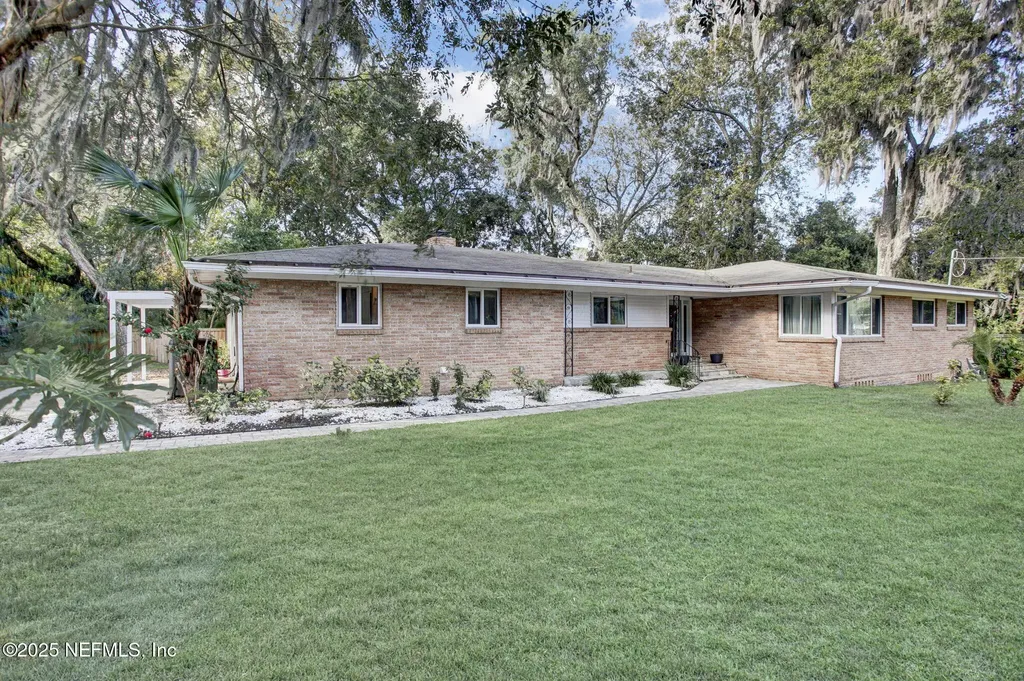 1542 Cellar Circle Jacksonville FL 32225