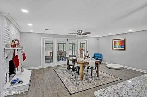 1542 Cellar Circle Jacksonville FL 32225