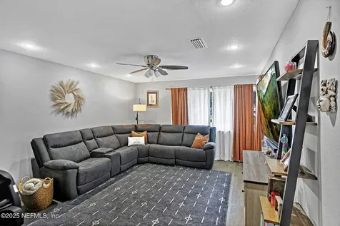 1542 Cellar Circle Jacksonville FL 32225