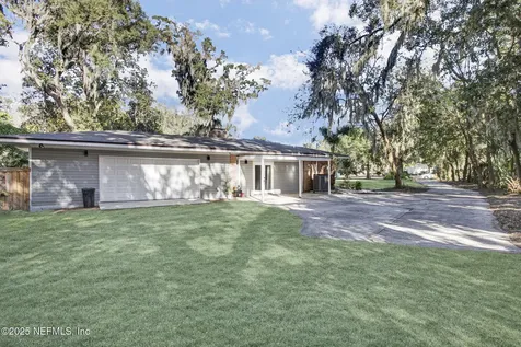 1542 Cellar Circle Jacksonville FL 32225