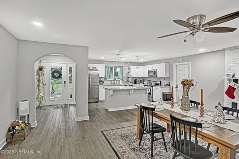 1542 Cellar Circle Jacksonville FL 32225