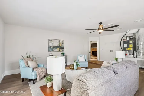6683 Lana Lane Jacksonville FL 32244