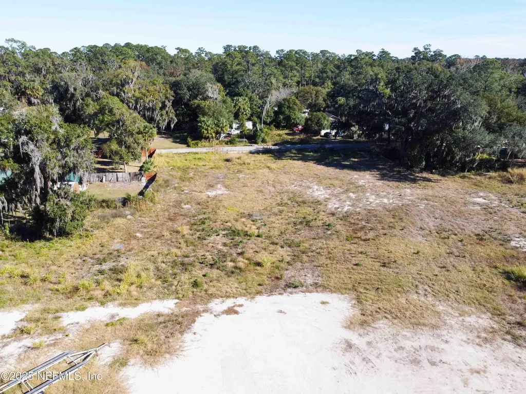 122 Louis Broer Road East Palatka FL 32131