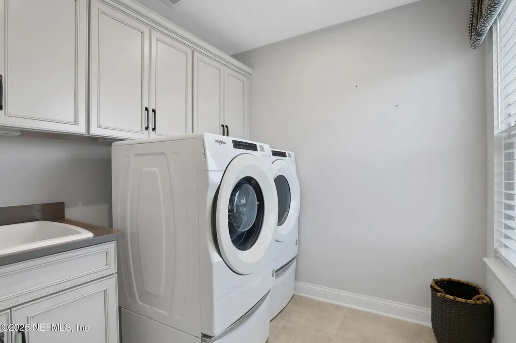 13863 Holsinger Boulevard Jacksonville FL 32256