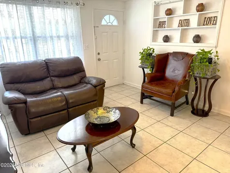 7047 Delisle Drive Jacksonville FL 32244