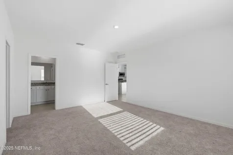 8 Bannbury Lane Palm Coast FL 32137