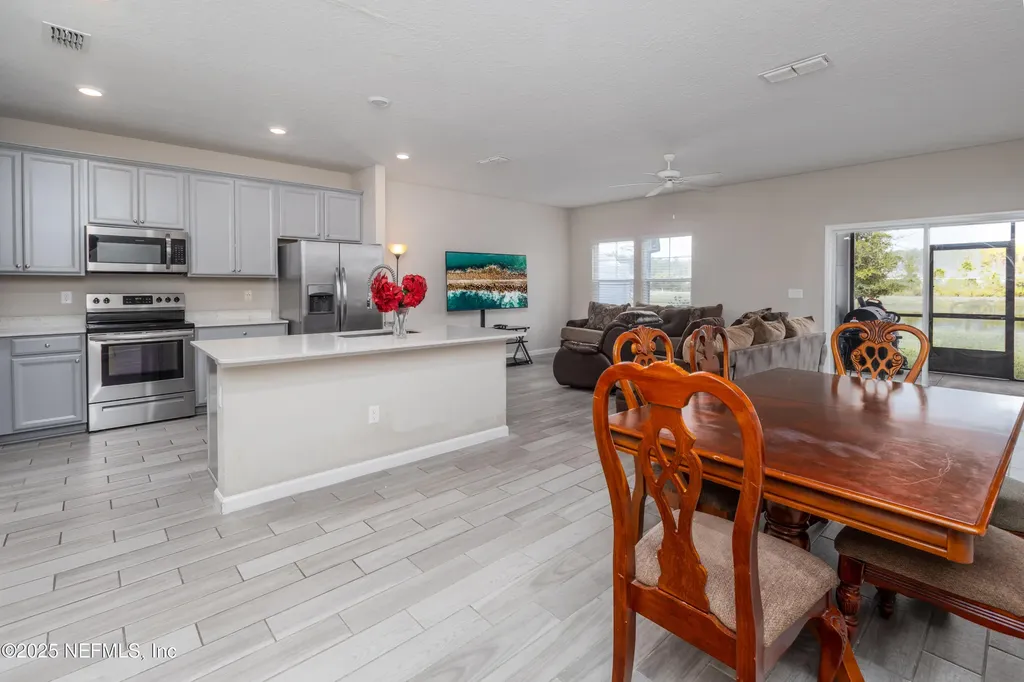 10307 Benson Lake Drive Jacksonville FL 32222