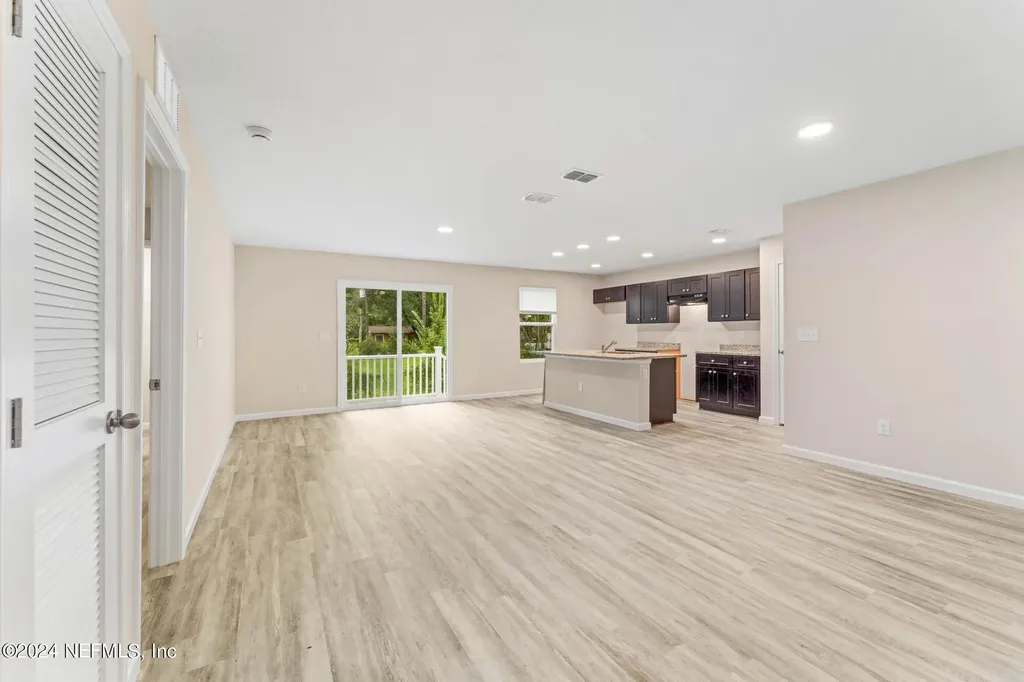 6278 Restlawn Drive Jacksonville FL 32208