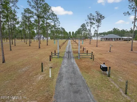 14189 Glen Farms Drive Glen St. Mary FL 32040