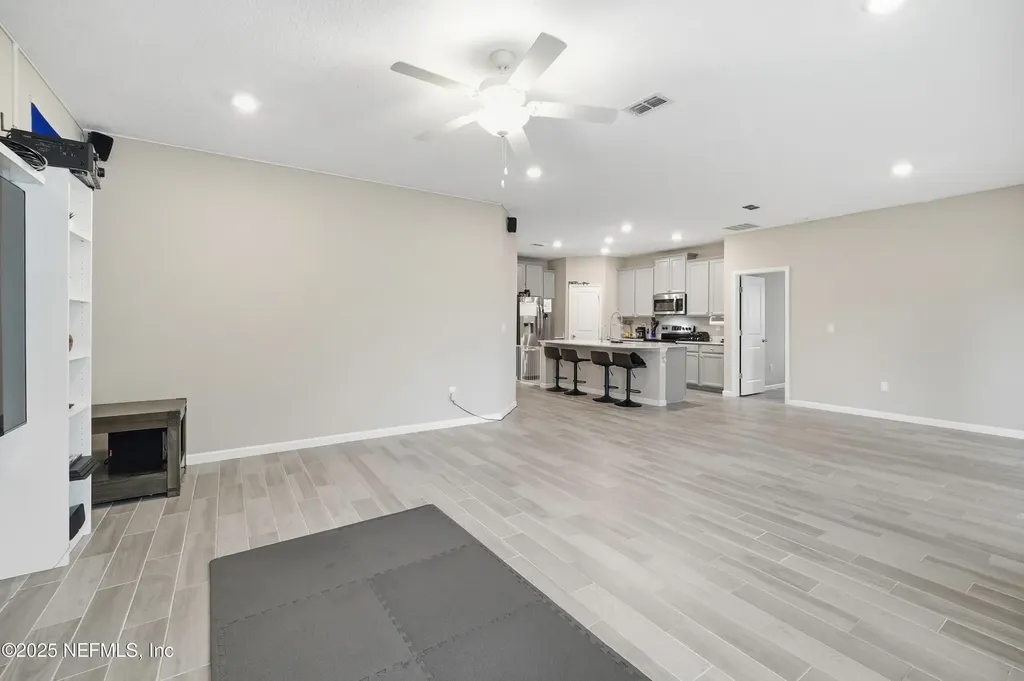 10249 Nala Lane Jacksonville FL 32218