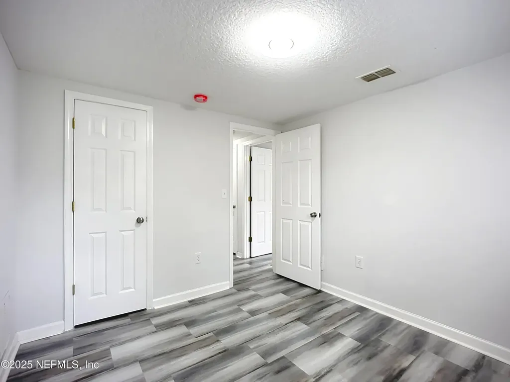6914 Alachua Avenue Jacksonville FL 32210