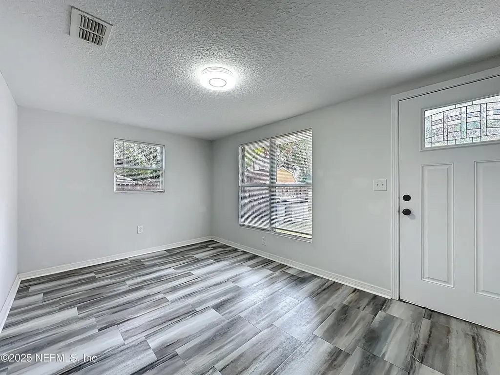 6914 Alachua Avenue Jacksonville FL 32210