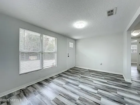 6914 Alachua Avenue Jacksonville FL 32210