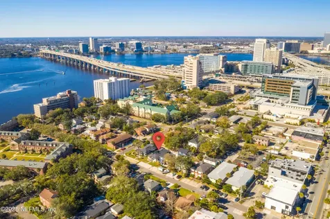 909 Cedar Street Jacksonville FL 32207