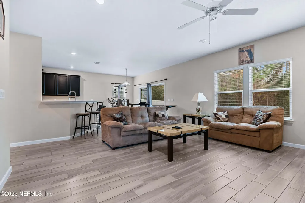 15815 Douglas Lake Drive Jacksonville FL 32218