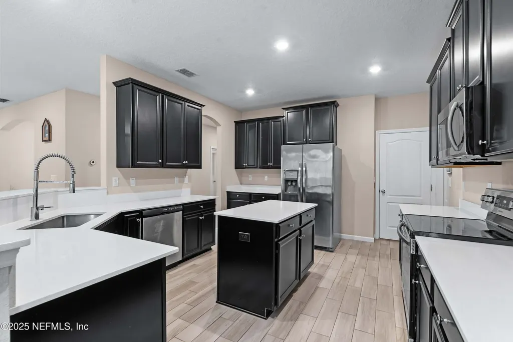 15815 Douglas Lake Drive Jacksonville FL 32218
