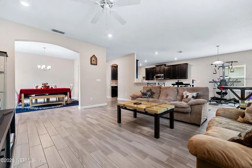 15815 Douglas Lake Drive Jacksonville FL 32218